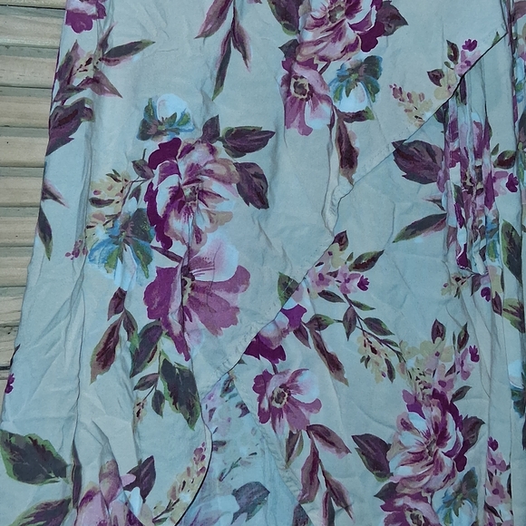 Band of Gypsies Floral Maxi Dress - Pink and Cream - Picture 6 of 9